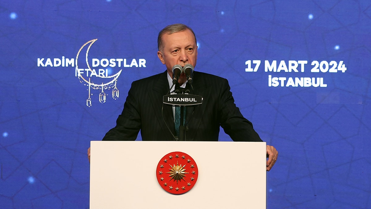 Erdoğan, İmamoğlu'nu hedef aldı, partisine oy istedi