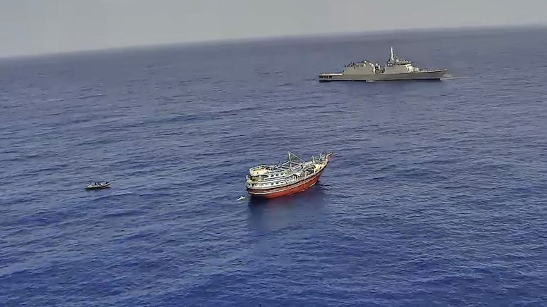 Korsanların esir aldığı İran gemisi kurtarıldı