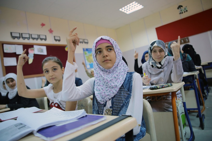 Milyonlarca öğrenci Ensar Vakfı'na emanet