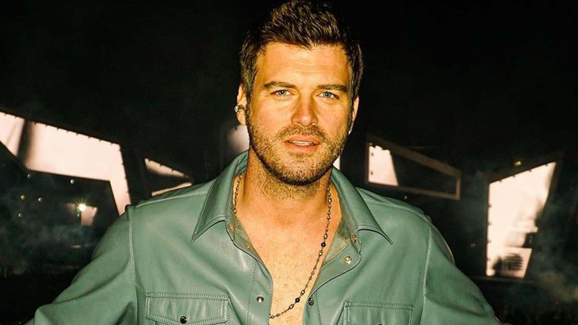 Kıvanç Tatlıtuğ oğlu Kurt Efe'ye böyle seslendi