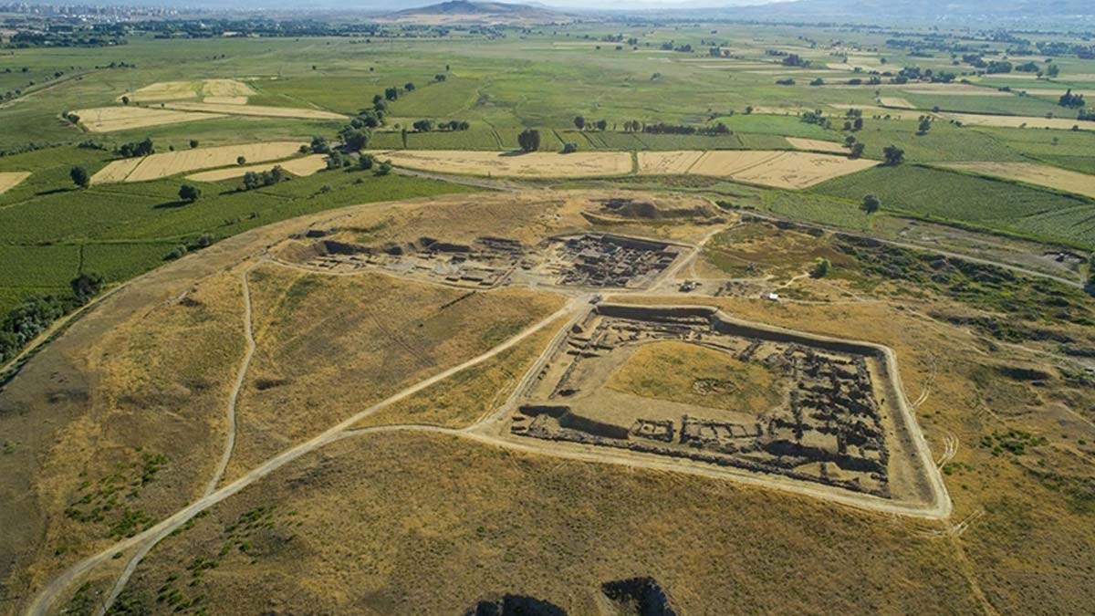 Kültepe'de gizem çözülecek: Koreli bilim insanları kazılara dahil oldu