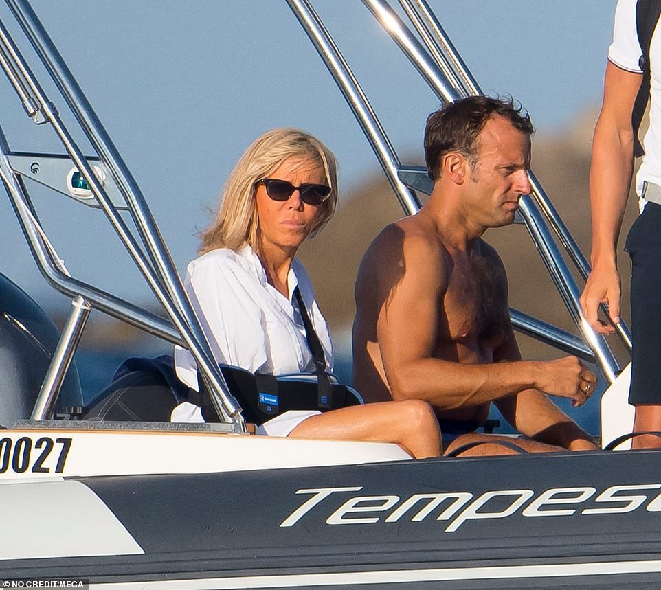 Macron meydan okudu: Seine'de yüzeceğim