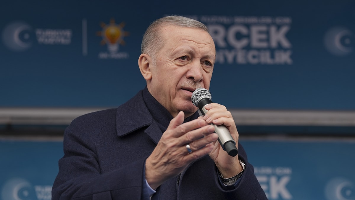 Erdoğan seçmene kızdı: Yahu ver ver onlar benim memurlarım