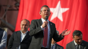 Özgür Özel'den MHP'li başkana rozet tepkisi