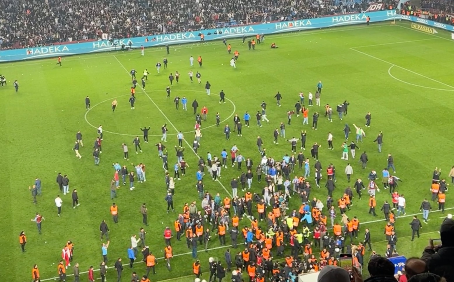 Trabzonspor Fenerbahçe maçından sonra Eren Elmalı'nın hareketi gündem oldu