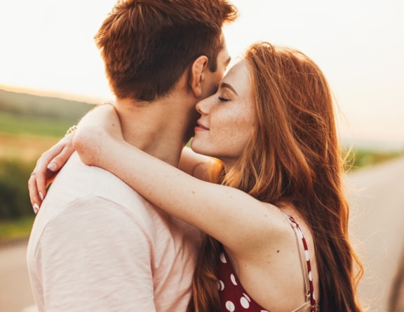 İlişkilerinde mutlu olan kadınların sırrı belli oldu