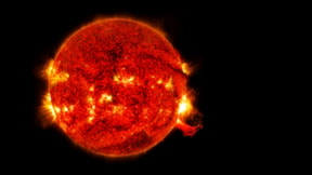 Uzmanlar uyardı: Güneş'teki patlama iletişim araçlarını etkileyebilir