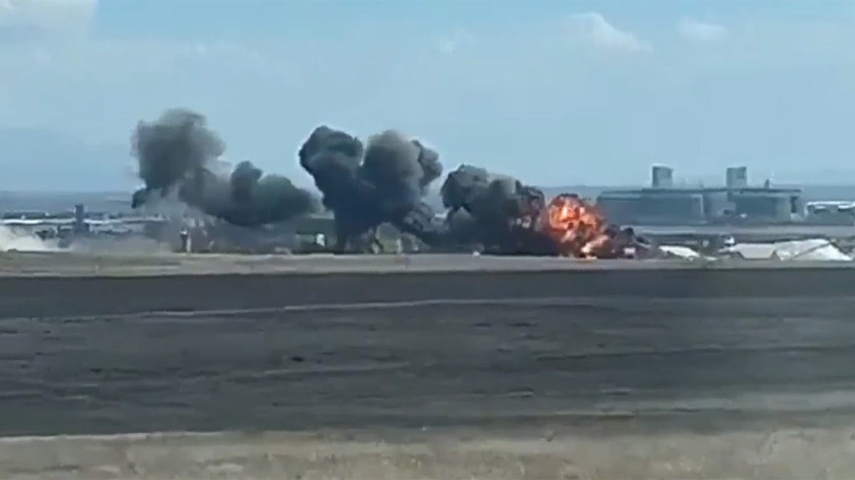 Konya'da eğitim uçağı iş makinesinin üzerine düştü! Bir asker şehit