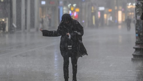 Art arda uyarılar: İstanbul'a kuvvetli yağış geliyor