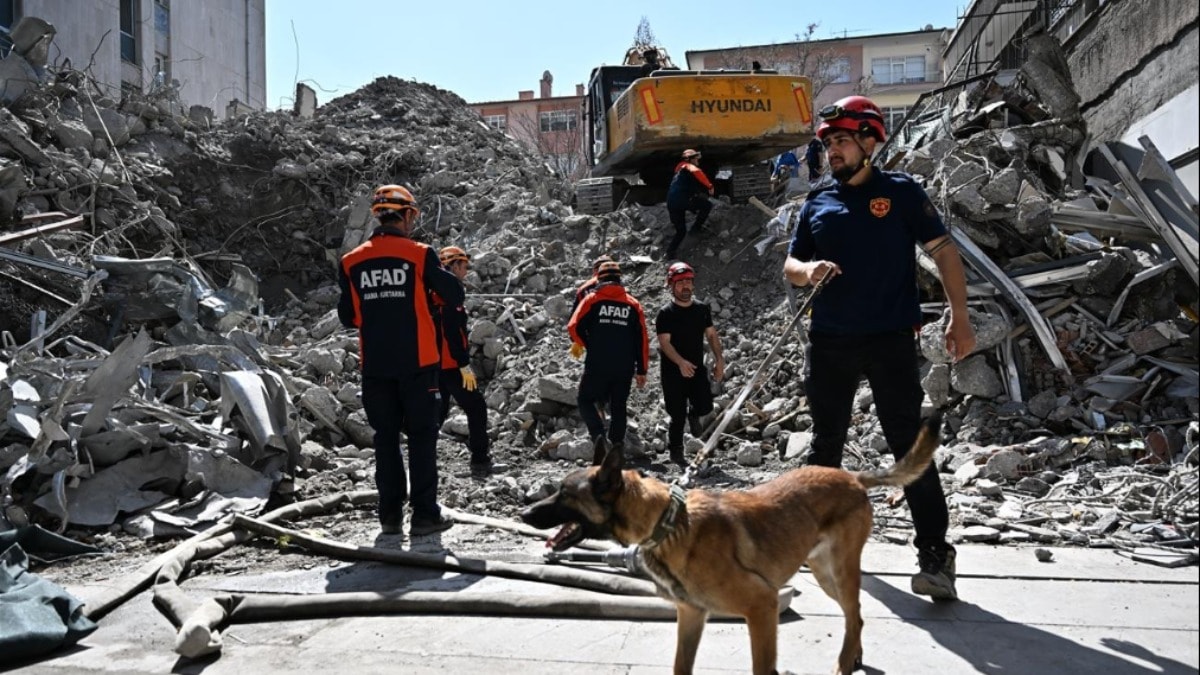 Ankara’da istinat duvarı çöktü: 1 işçi öldü