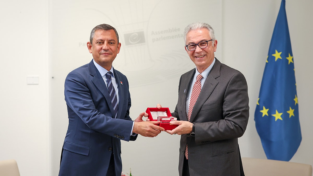 Özel, AKPM Başkanı ile görüştü