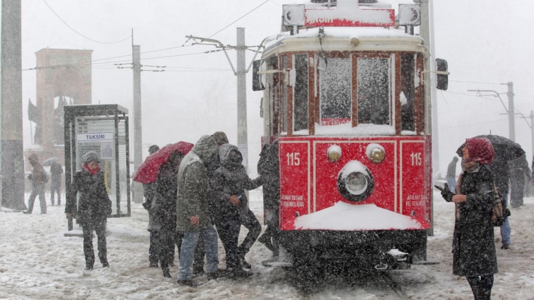 İstanbul'a bu yıl kar yağmadı uzmanlar yorumladı: Artık sürpriz olacak