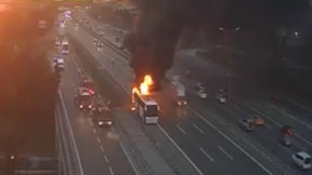 Yolcu otobüsü TEM'de alev alev yandı