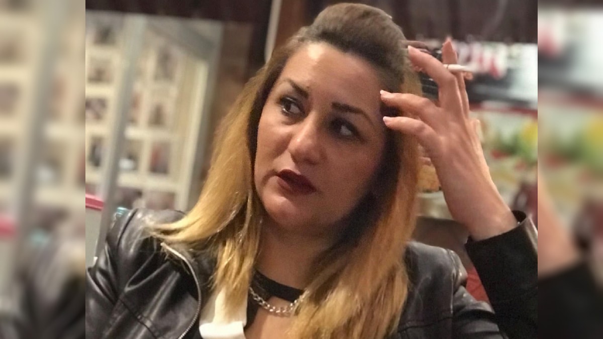 Motosikletten savrulup korkuluklara çarpan kadın öldü