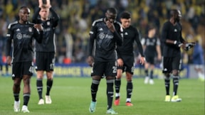 Beşiktaş, tüm derbilerde yenildiği sezonda Avrupa umudunu tehlikeye attı