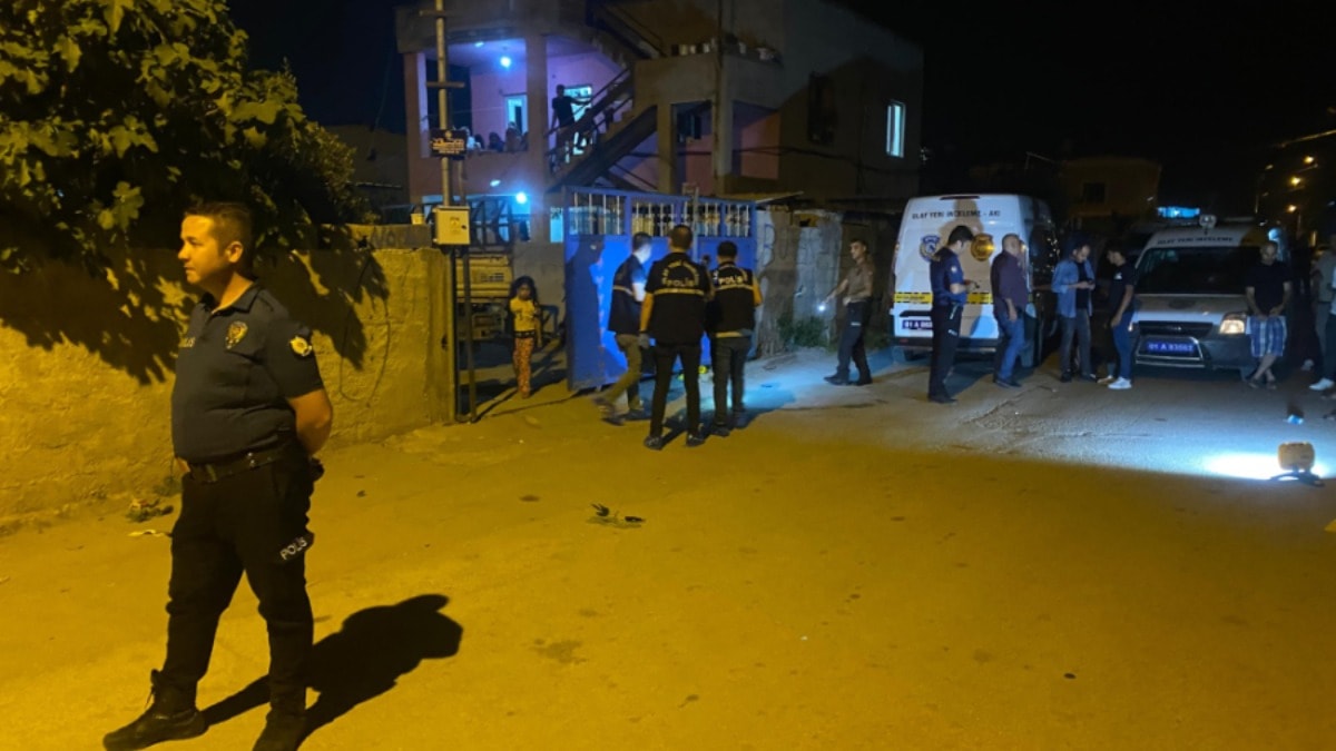 Adana'da kardeşlerin kavgası kanlı bitti