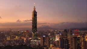 7.2 büyüklüğünde depremle sarsılan Tayvan'ın en yüksek binası nasıl dayandı?