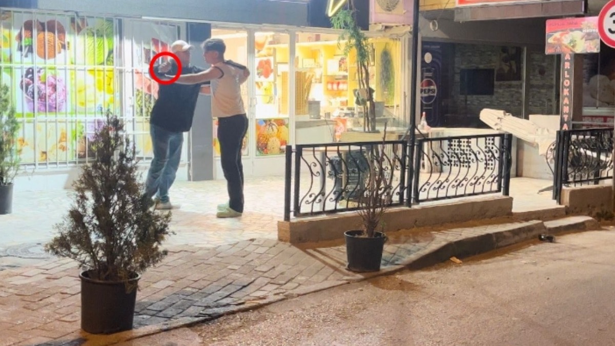 Babasıyla tartıştı, kardeşini rehin aldı