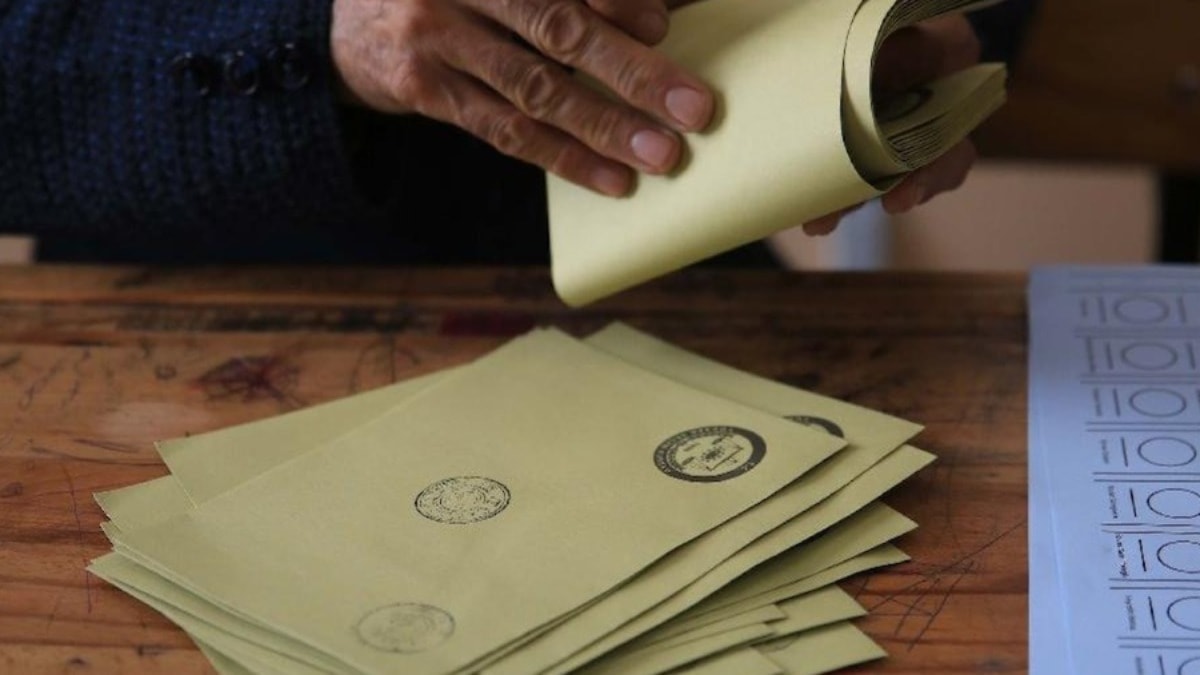 CHP'nin Arnavutköy ve Ümraniye talebi reddedildi