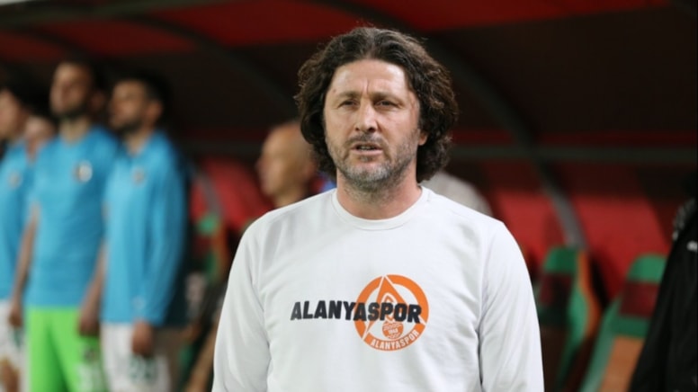 Alanyaspor-Galatasaray maçında Fatih Tekke'ye kırmızı kart