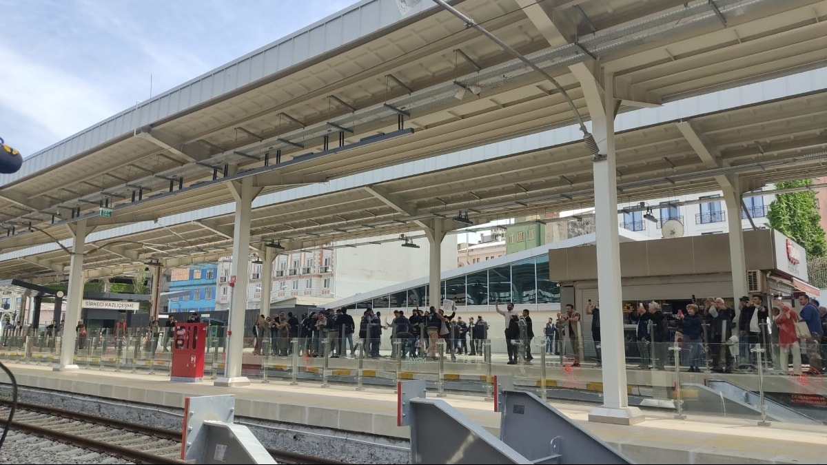 Almanya Cumhurbaşkanı'na protesto