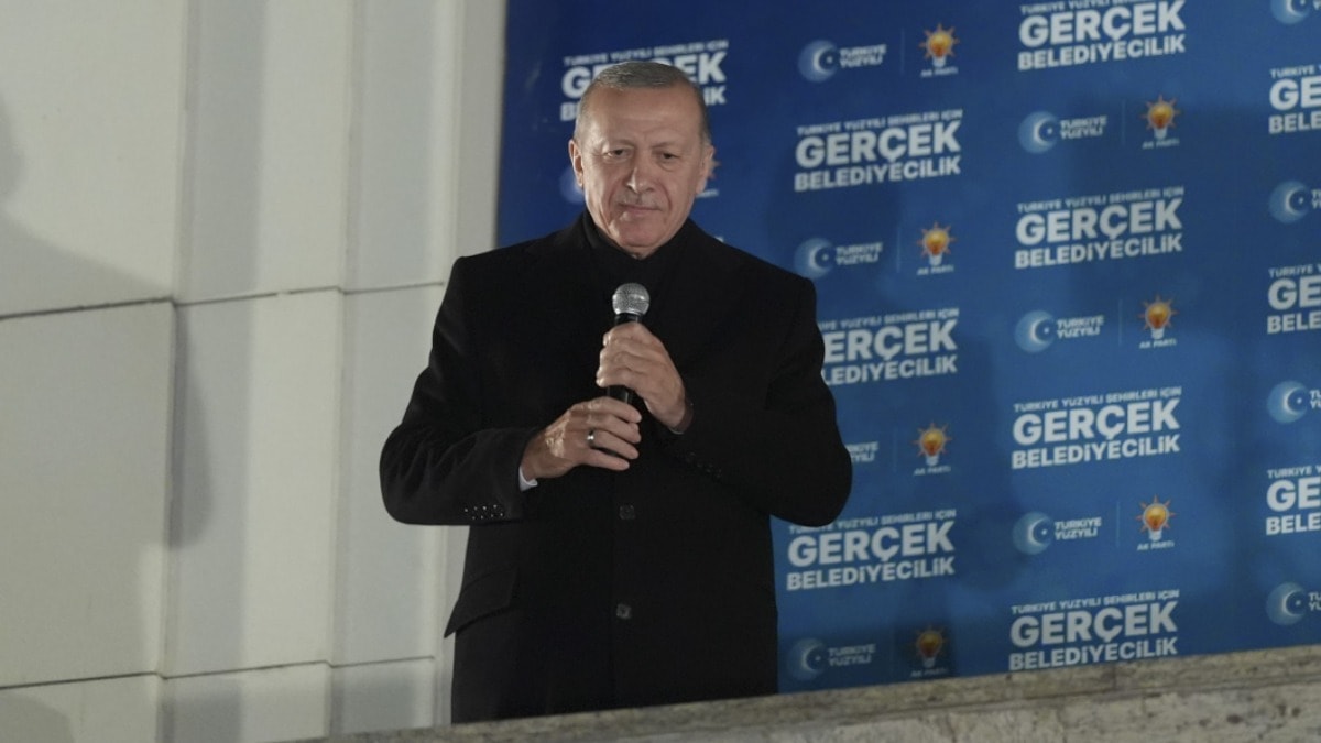 Erdoğan 'irtifa kaybettik' dedi, söylemini değiştirdi