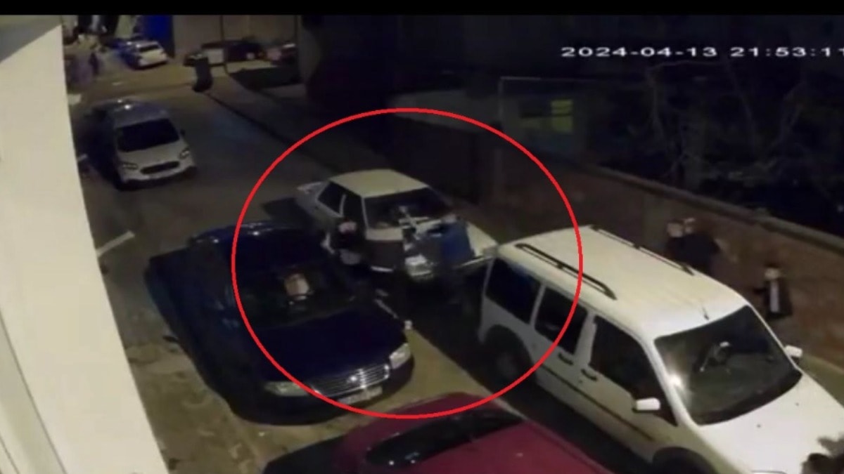 Tartıştığı husumetlisini sokak ortasında bıçakladı