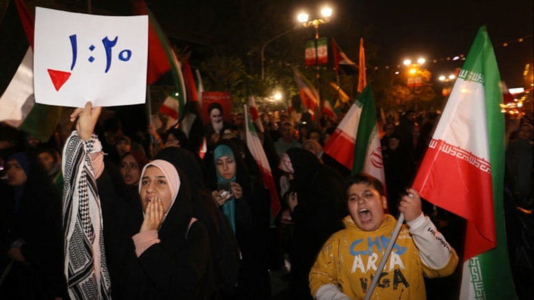 İsrail'e saldıran İran'dan tansiyonu düşüren açıklama