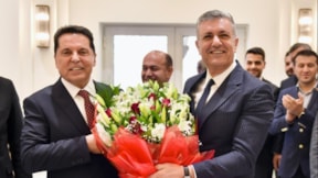 CHP'li eski ve yeni başkanlar arasında "boş kasa" polemiği