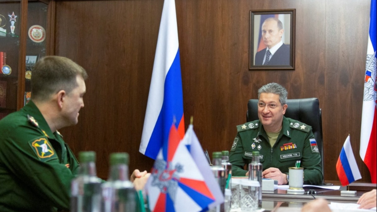 Savaştaki Rusya'nın Savunma Bakan Yardımcısı gözaltına alındı