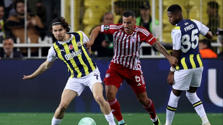 İngiliz devi Ferdi Kadıoğlu için Fenerbahçe-Olympiacos maçında