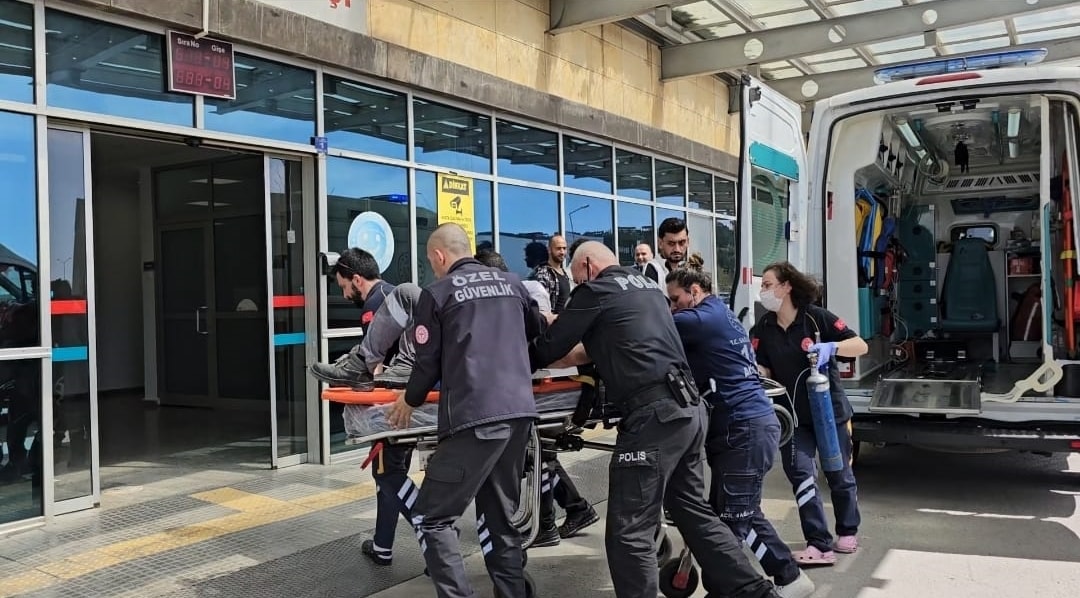 Fabrikada kazan temizliği yapan 6 işçi azot gazından zehirlendi