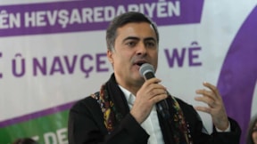 DEM'in kazandığı Van'da mazbata ikinci olan AKP'li adaya verildi