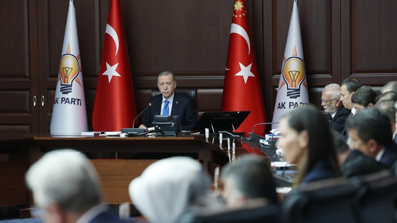 Erdoğan'dan seçim yorumu: Güneşi gören buz misali erimeye devam ederiz
