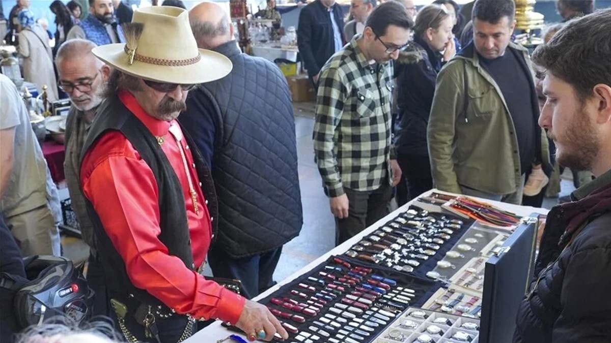 Antika pazarında tarihe yolculuk