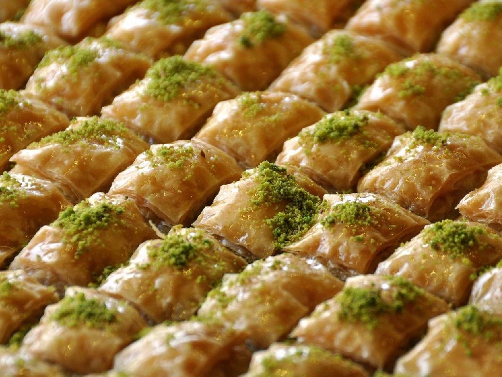 Temsil ağırlama parasını seçimde yemişler