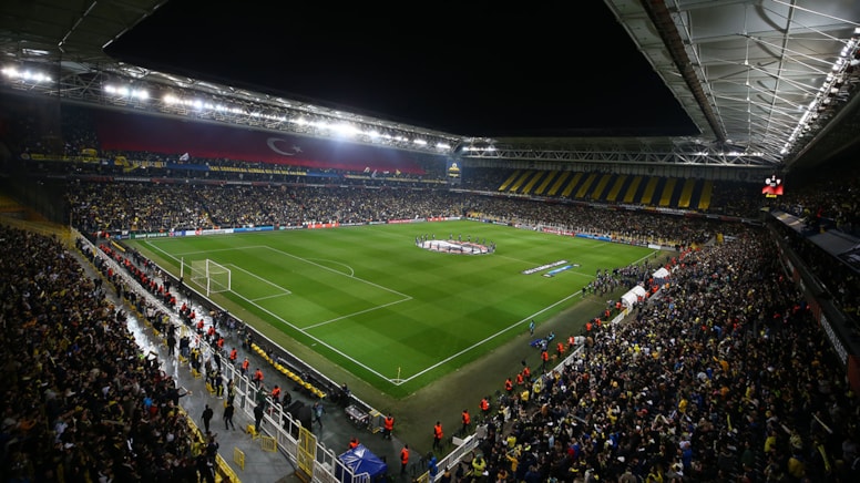 Fenerbahçe ve Beşiktaş kritik derbide karşı karşıya: Muhtemel 11'ler