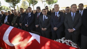 Ali Koç ve Dursun Özbek, cenazede selamlaşmadı