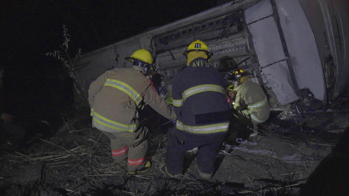 Meksika’da otobüs devrildi: 18 ölü, 32 yaralı