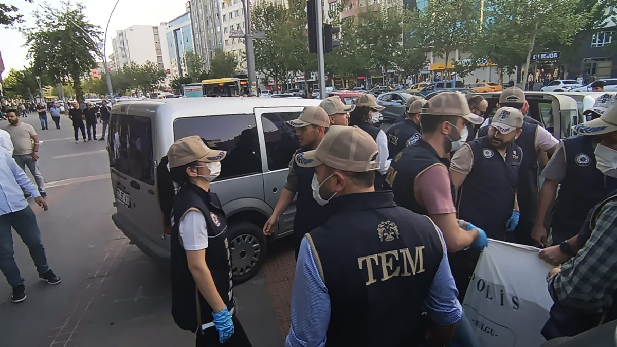 DEM Parti il binasında arama yapıldı