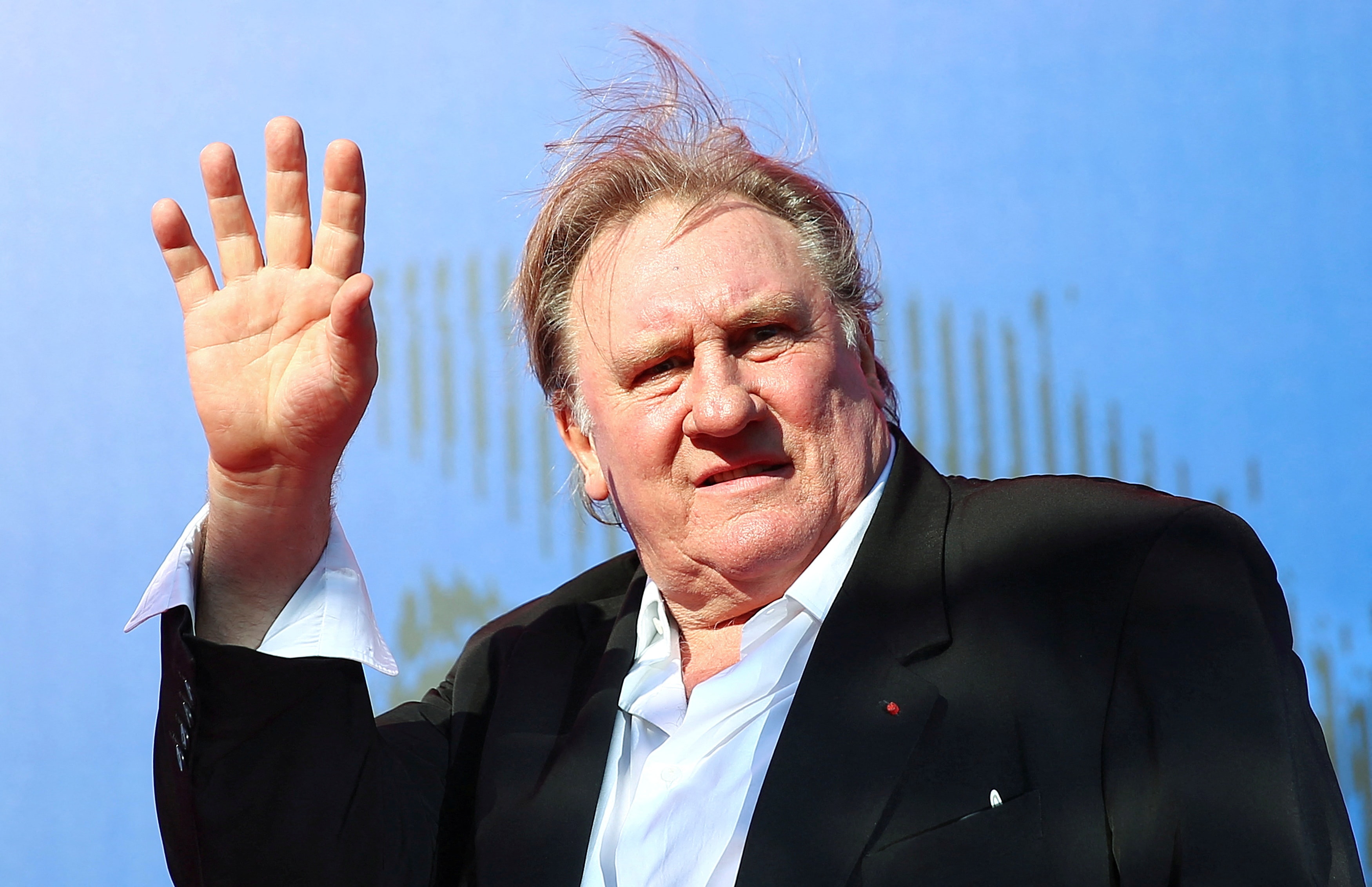 Gerard Depardieu, gazeteciyi yumrukladı