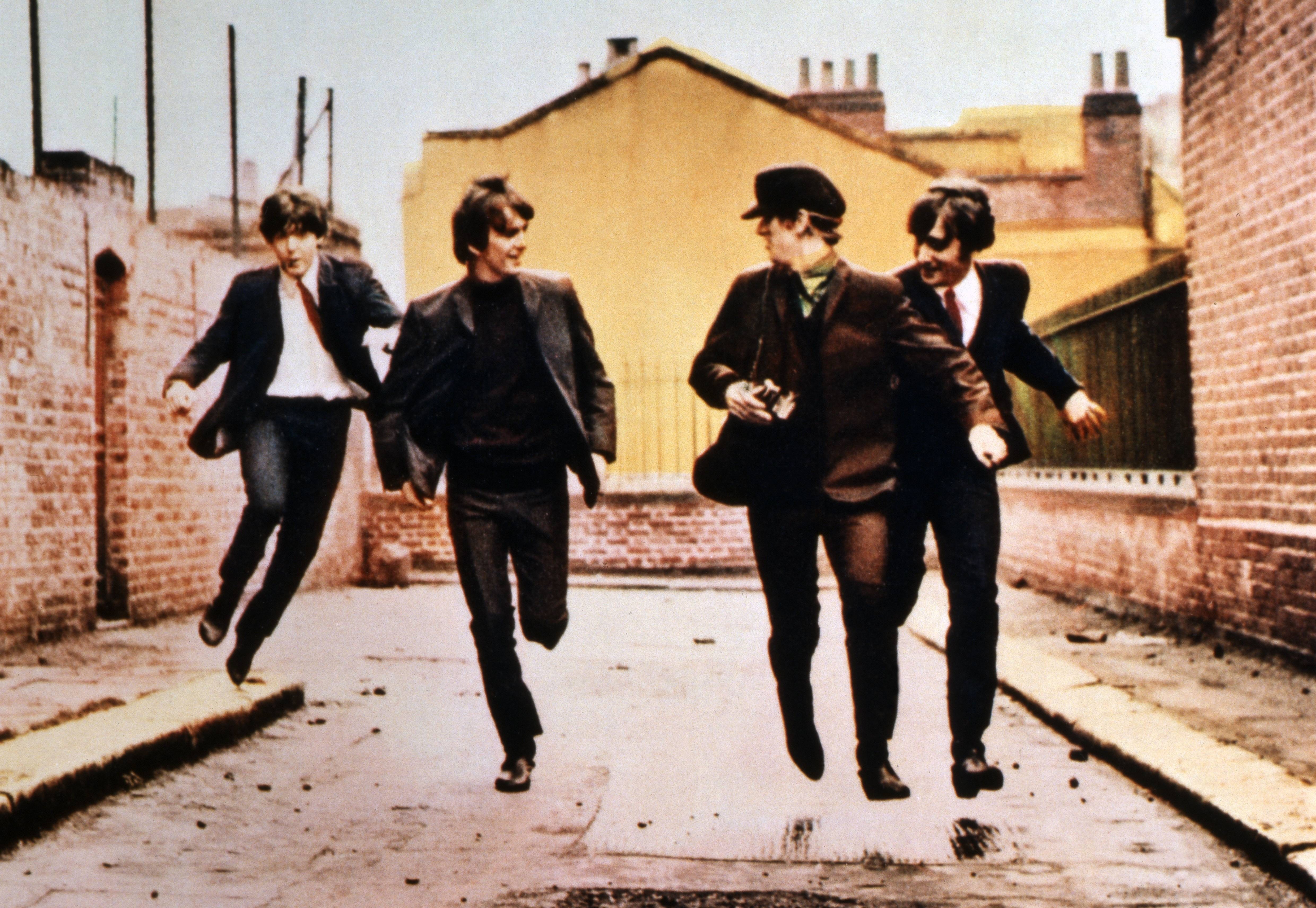 John Lennon ve Paul McCartney'nin oğulları bir araya geldi