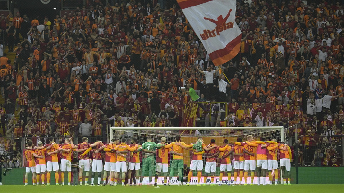 Galatasaray'ın Süper Kupa için özel pankart talebi TFF tarafından onaylandı