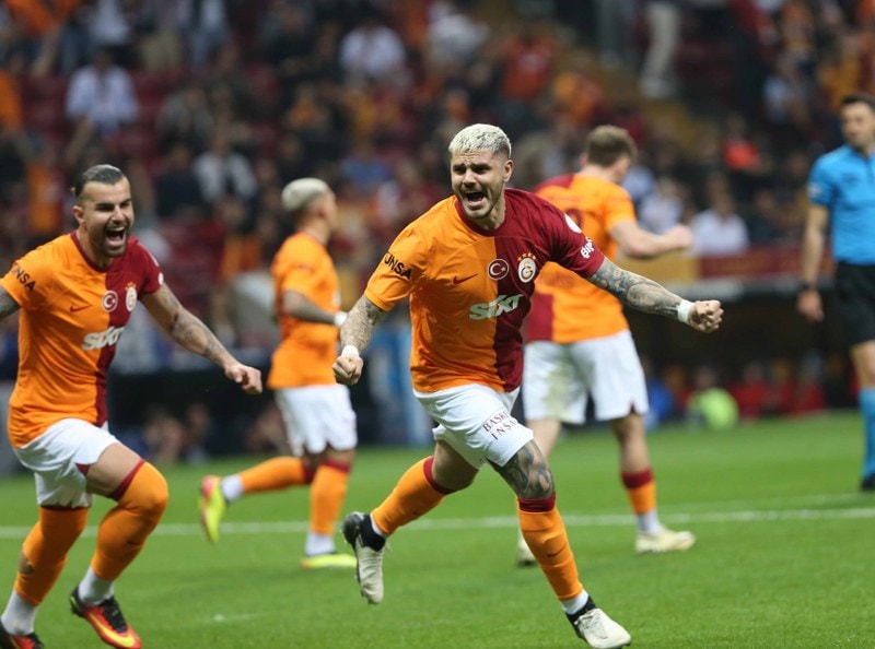 Galatasaray, Hatayspor'u Icardi ile devirdi, zirveyi sağlama aldı
