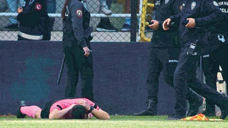 Bucaspor'dan, olaylı Esenler Erokspor maçı sonrası açıklama: Taraflı yönetim