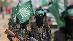 Hamas, İsrail'in casusluk noktasını vurdu