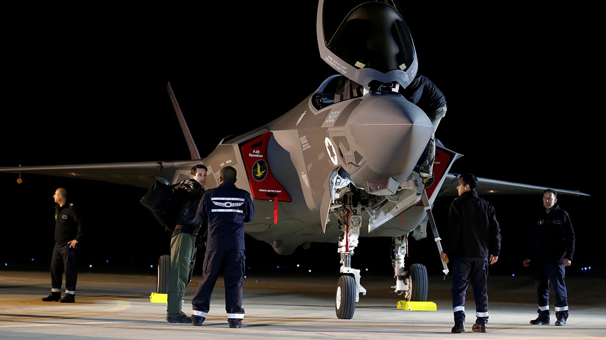 İsrail alarma geçti, onlarca uçak havalandı