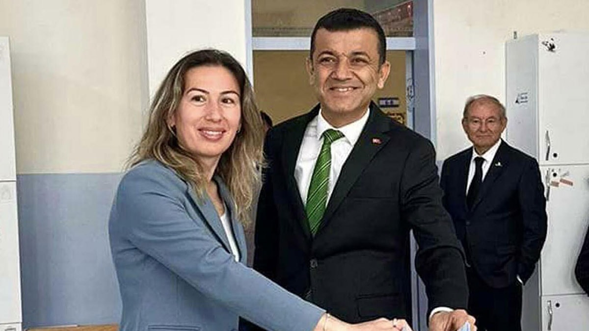 Denizli'de CHP'li yeni Başkan: Belediyenin evrakları dışarı çıkarılıyor