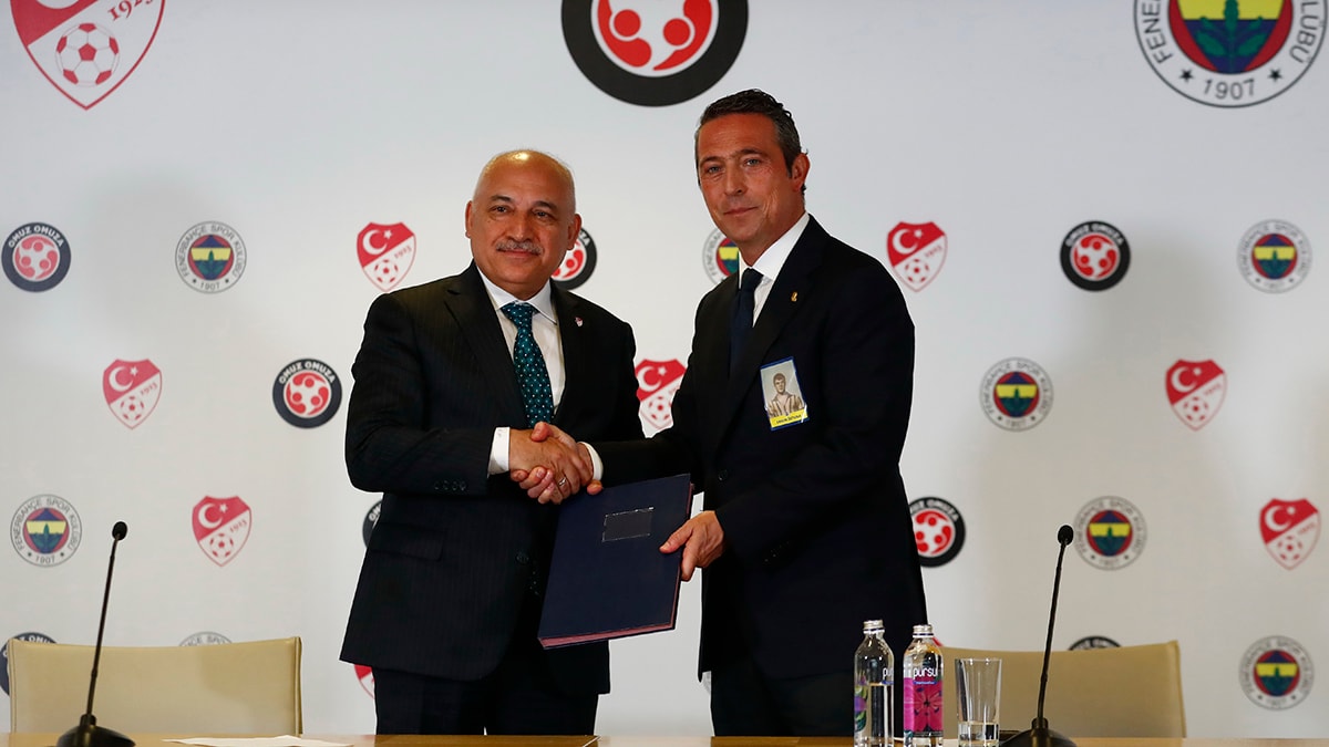 Fenerbahçe'den Mehmet Büyükekşi'ye sorular: 18 Temmuz tarihi kaos çıkardı