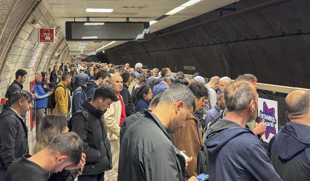 M5 Üsküdar-Samandıra metrosundaki arıza 40 saatten uzun süredir giderilemedi